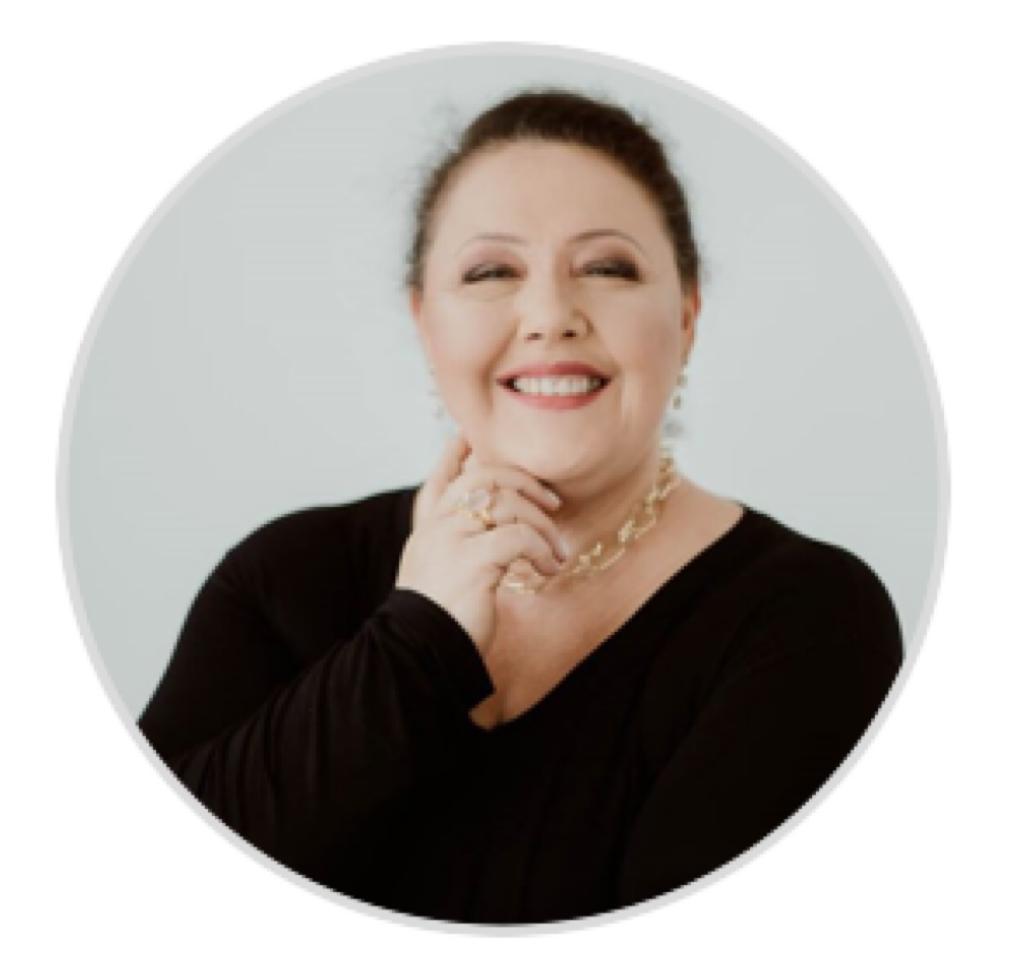 Adriana T. Freitas
